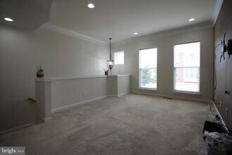 42637 New Dawn Terrace in Ashburn, VA - Building Photo - Building Photo