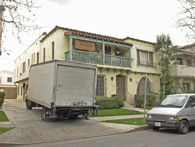 326 N Orange Grove Ave in Los Angeles, CA - Building Photo - Building Photo