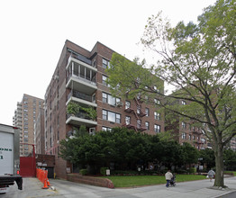 3101 Ocean Pky in Brooklyn, NY - Building Photo - Building Photo