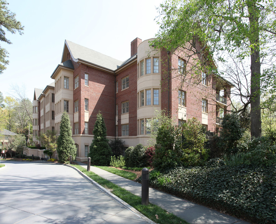 The Clifton in Atlanta, GA - Foto de edificio