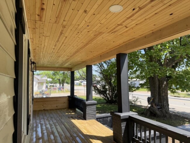 618 E Gentry Ave in Checotah, OK - Building Photo - Building Photo