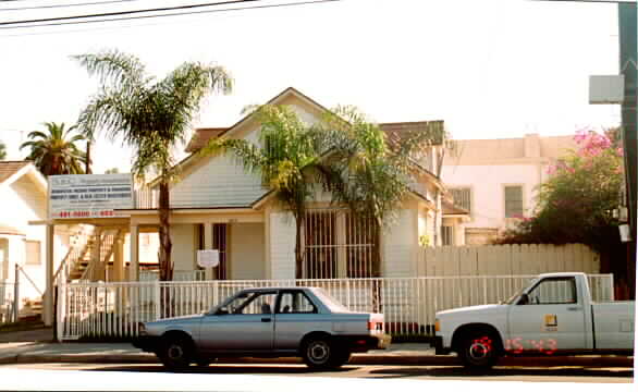 1820 E 7th St in Long Beach, CA - Foto de edificio - Building Photo