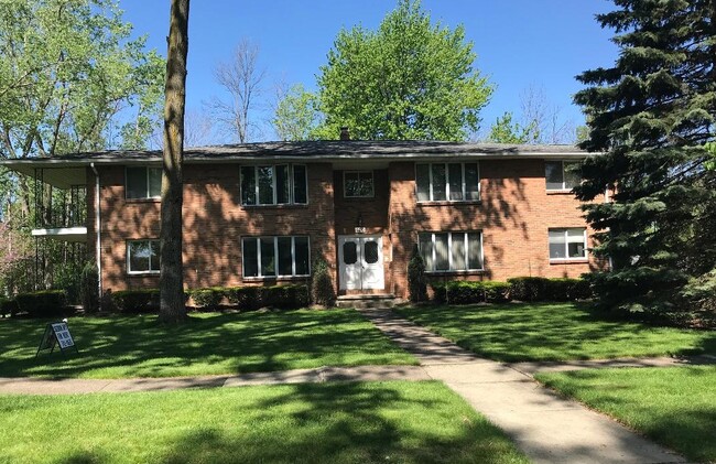 170 Denrose Dr