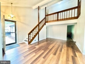 39 S Turnberry Dr in Dover, DE - Building Photo