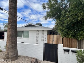 4142 N 9th Ave-Unit -B in Phoenix, AZ - Building Photo - Building Photo