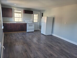 2 Center St in Andover, CT - Building Photo - Building Photo