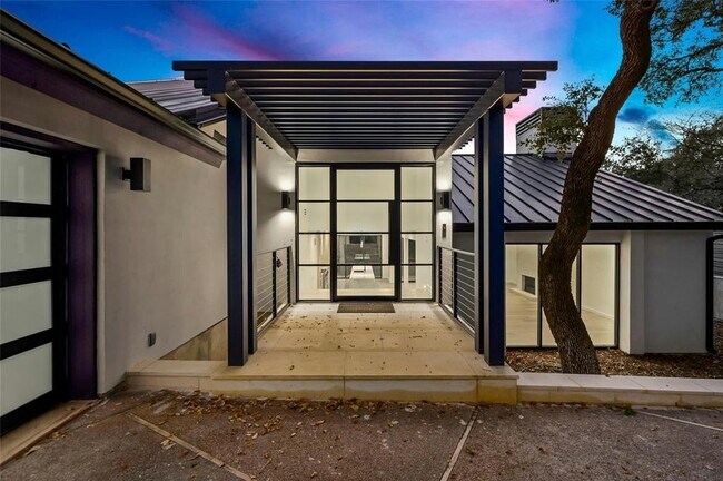 5711 Sam Houston Cir in Austin, TX - Building Photo - Building Photo