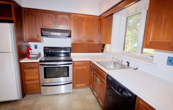 1425 Boynton Ave in Westfield, NJ - Building Photo - Building Photo