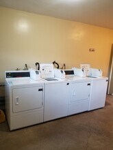 254 Monterey Rd in South Pasadena, CA - Building Photo - Building Photo