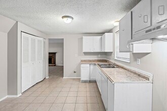 4185 Willow Park Dr in Memphis, TN - Building Photo - Building Photo