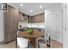 2060 Curling Rd in North Vancouver, BC - Building Photo - Building Photo