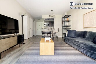 2140 L St NW, Unit SI FL2-ID949 in Washington, DC - Building Photo - Building Photo