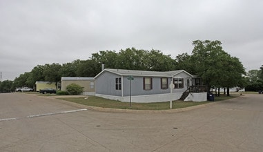 Briarwood Mobile Home Park in Fort Worth, TX - Building Photo - Building Photo