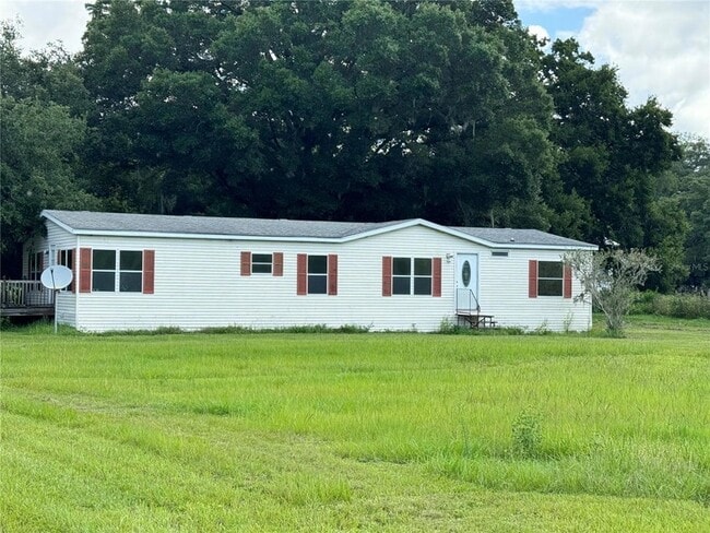 35643 Clinton Ave in Dade City, FL - Building Photo - Building Photo