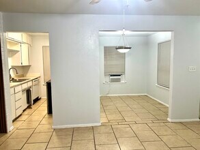 2112 Tanglewood St, Unit 2112 in Weatherford, TX - Building Photo - Building Photo
