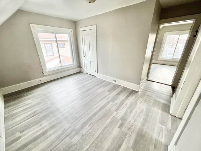 property at 908 W Bell Ave