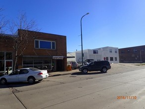 406 Downtown Plz in Fairmont, MN - Building Photo - Building Photo