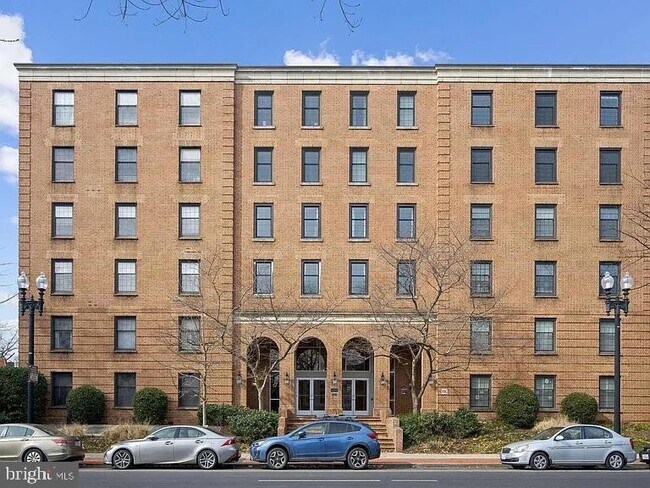 property at 2828 Wisconsin Ave NW