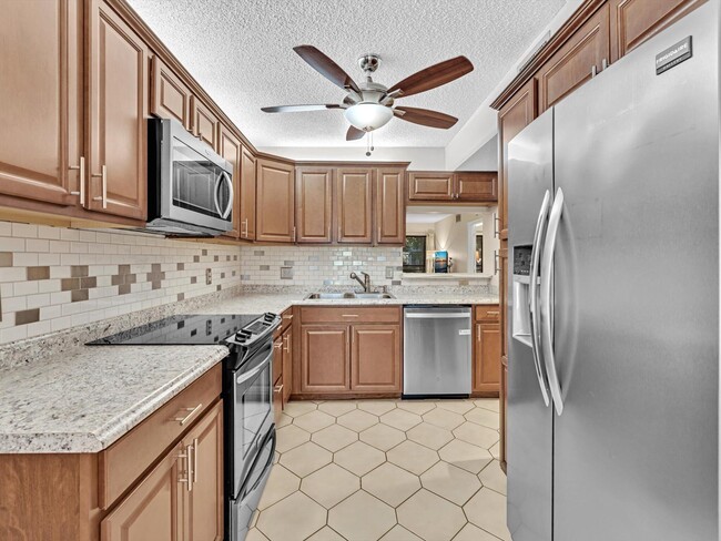 10143 Mangrove Dr in Boynton Beach, FL - Building Photo - Building Photo