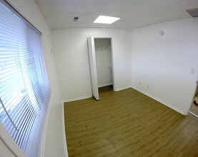 101 Parkway Ave, Unit Apt A in Eagle Lake, MN - Building Photo - Building Photo