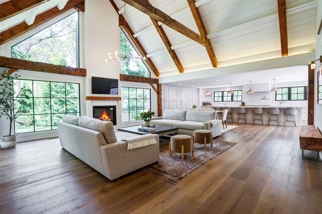 45 Sandra Rd in East Hampton, NY - Building Photo - Building Photo