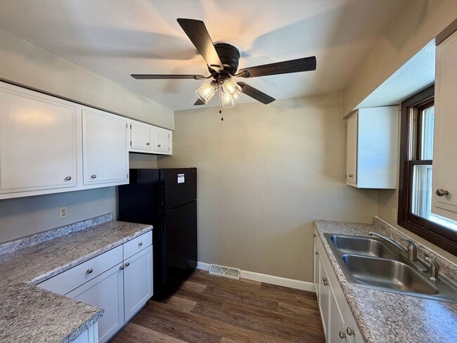 1421 Elizabeth St in Rhinelander, WI - Building Photo - Building Photo