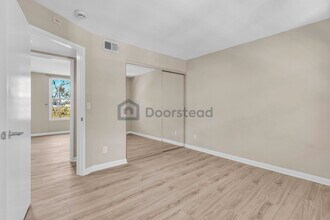 1270 Cleveland Ave, Unit B238 in San Diego, CA - Building Photo - Building Photo