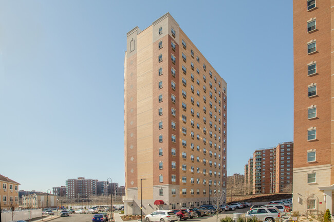 The Meridian at Locust Manor in Jamaica, NY - Building Photo - Building Photo