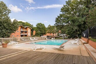 250 Little St in Athens, GA - Building Photo - Building Photo