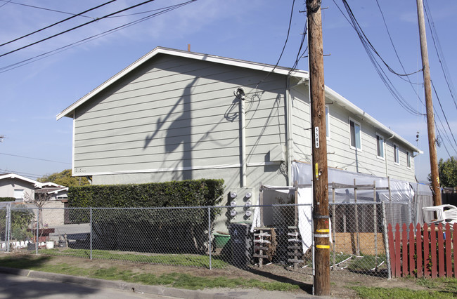 21500 Haviland Ave in Hayward, CA - Building Photo - Building Photo