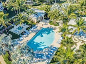 925 Bay Colony Dr S in Juno Beach, FL - Building Photo - Building Photo