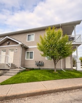 8640-8103 103 Ave in Grande Prairie, AB - Building Photo