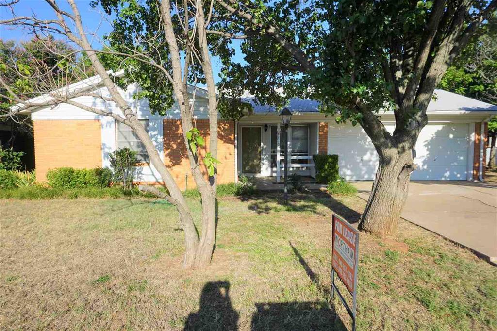 4110 Larchmont Pl Photo