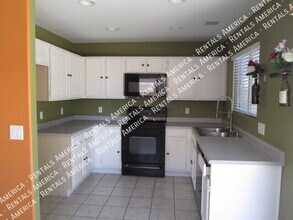 3210 W Abraham Ln in Phoenix, AZ - Building Photo - Building Photo
