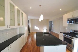 145 Marcella St, Unit 2 in Boston, MA - Building Photo - Building Photo