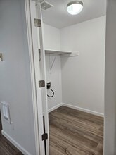 122 Kennel Ave in Molalla, OR - Building Photo - Building Photo