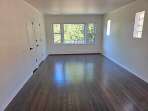 5063 N Menard Ave, Unit 2 in Chicago, IL - Building Photo - Building Photo