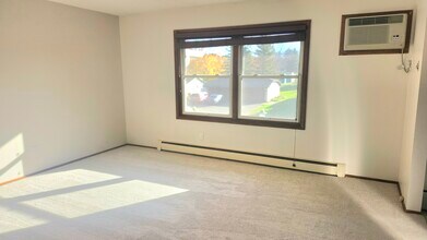 7224 33rd Ave N, Unit 3 in Minneapolis, MN - Building Photo - Building Photo