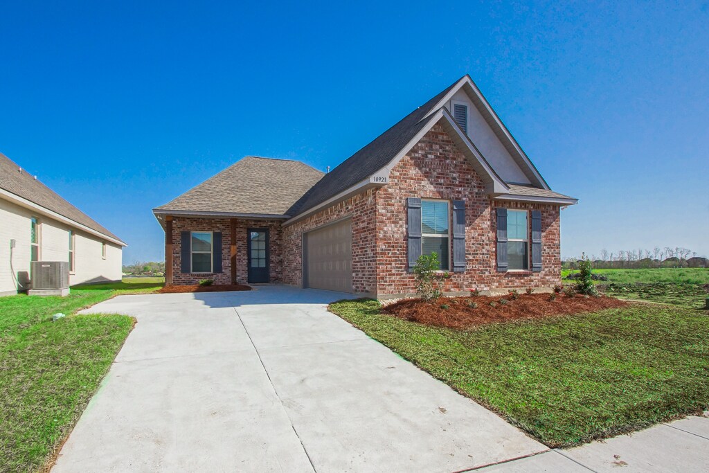 10921 Maitland Ave in Baton Rouge, LA - Building Photo