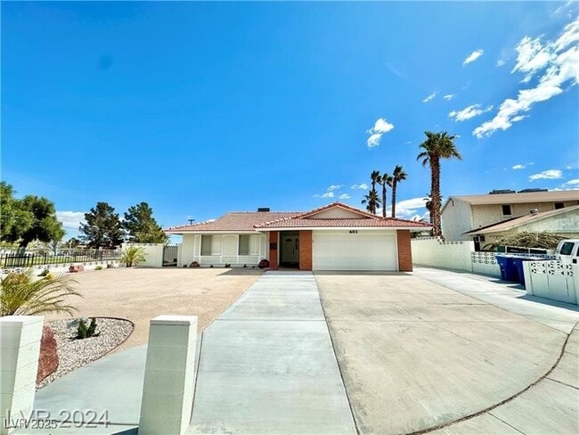 property at 401 Holcomb