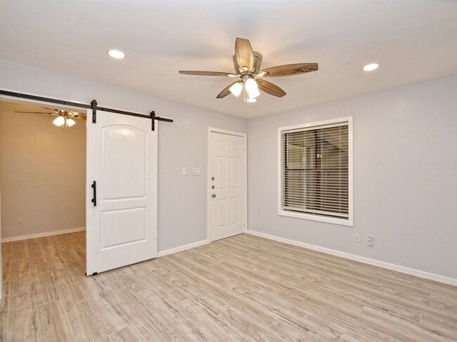 2500 Burleson Ct in Austin, TX - Building Photo - Building Photo