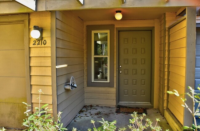 2210 Wood Ibis Way in Virginia Beach, VA - Building Photo - Building Photo