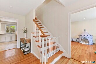 163 MacGregor Dr in Stamford, CT - Building Photo - Building Photo