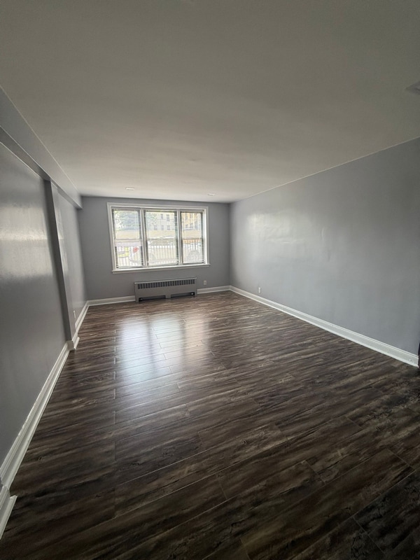 4 Chestnut St in East Orange, NJ - Building Photo - Building Photo