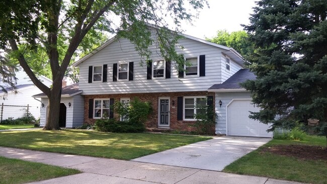 5304 Manitowoc Pkwy