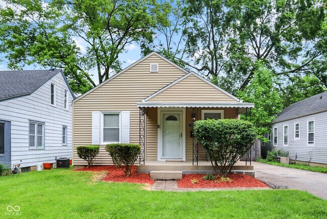 property at 5039 Primrose Ave