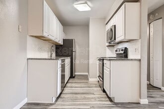 16359 W 10th Ave in Golden, CO - Building Photo - Building Photo