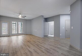 8390 Ice Crystal Dr in Laurel, MD - Building Photo - Building Photo