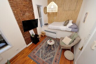 1762 2nd Ave, Unit SI ID1323980P in New York, NY - Foto de edificio - Building Photo