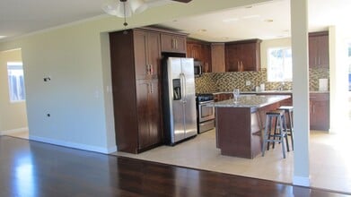 1204 Oneonta Ave in Imperial Beach, CA - Building Photo - Building Photo